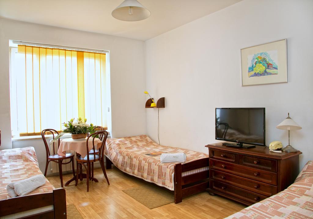 Hotel Monttis ซูคาเบิสคิดซ์กา ห้อง รูปภาพ