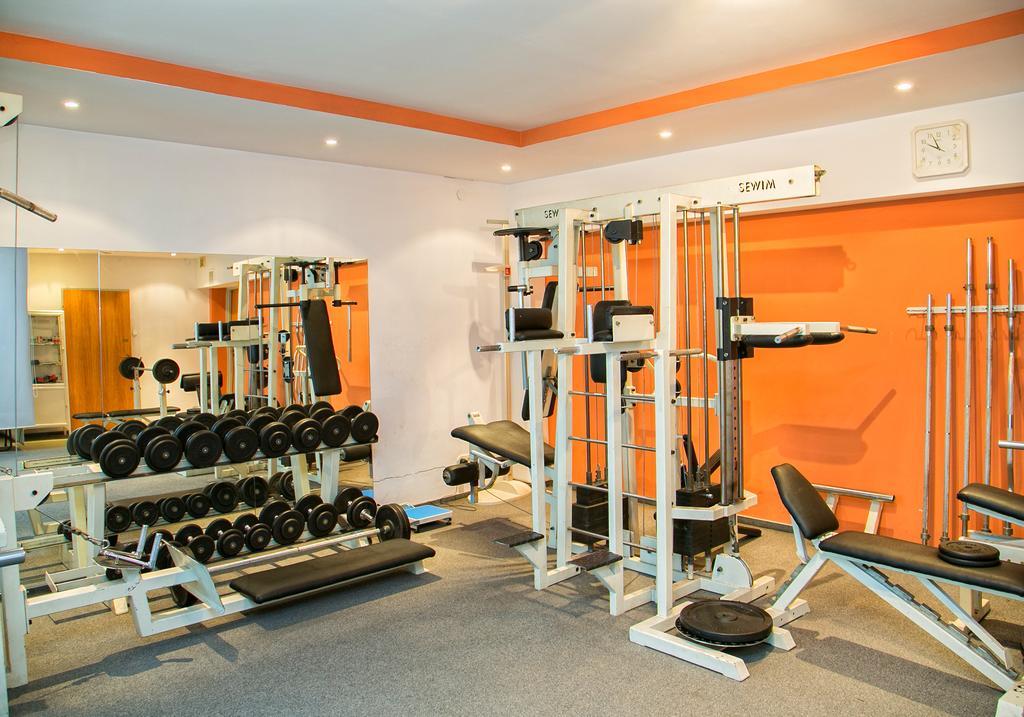 Hotel Monttis ซูคาเบิสคิดซ์กา ภายนอก รูปภาพ